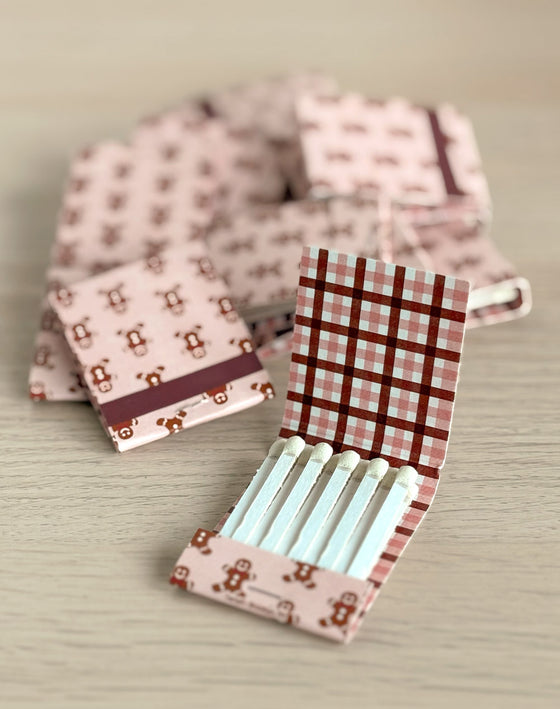 Gingerbread Man Matchbooks | 12 pk